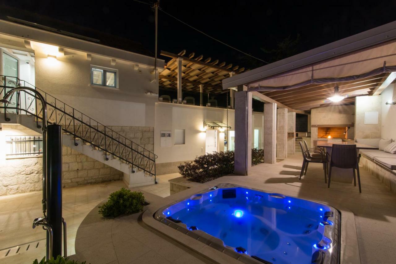 Villa Hurem Trogir Exterior photo
