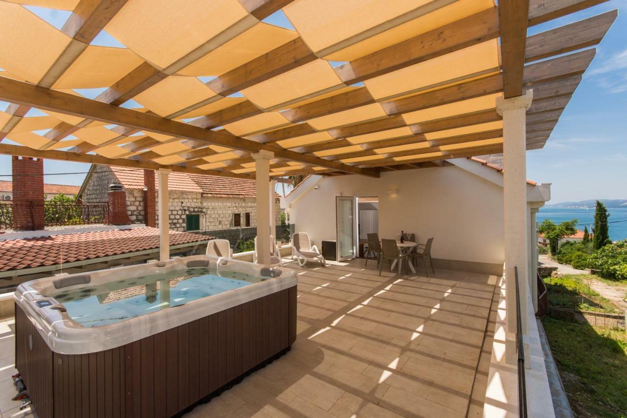 Villa Hurem Trogir Exterior photo